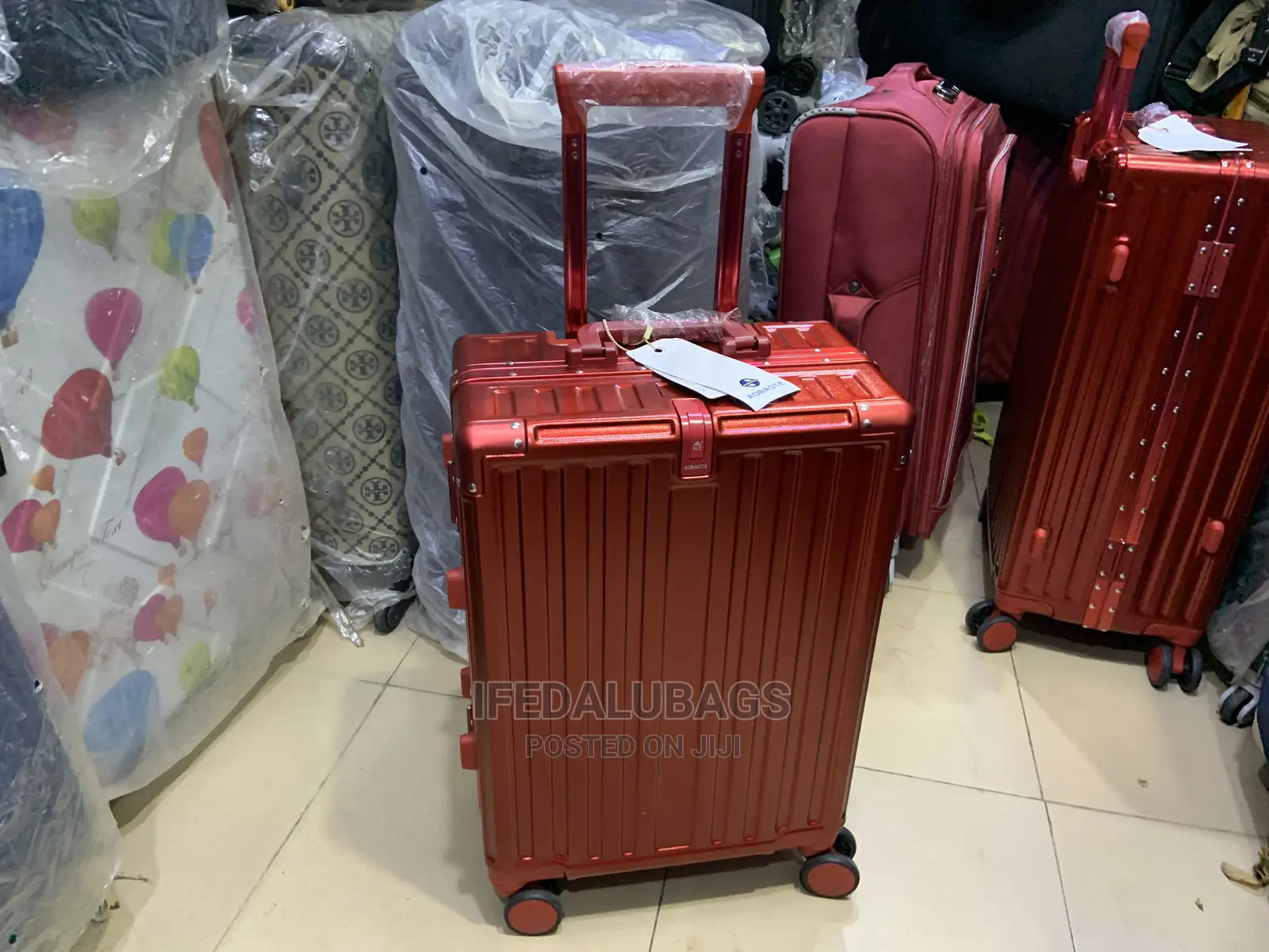Small Size Quality Unbreakable Travel Luggage