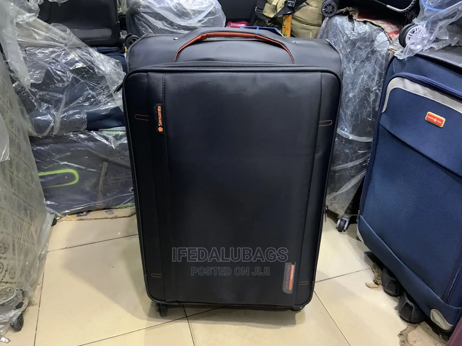 Big Size Quality Imported Sensamite Travel Luggage