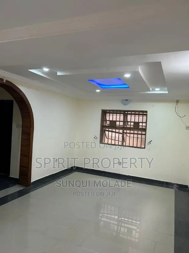 4bdrm Duplex in Magodo for rent