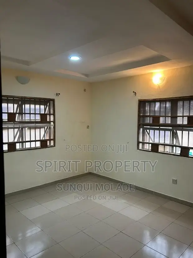 4bdrm Duplex in Magodo for rent