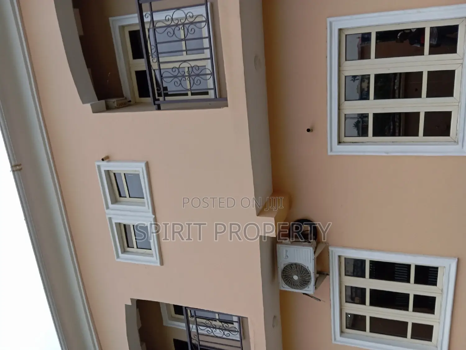 Furnished 4bdrm Duplex in Ogudu Gra for rent