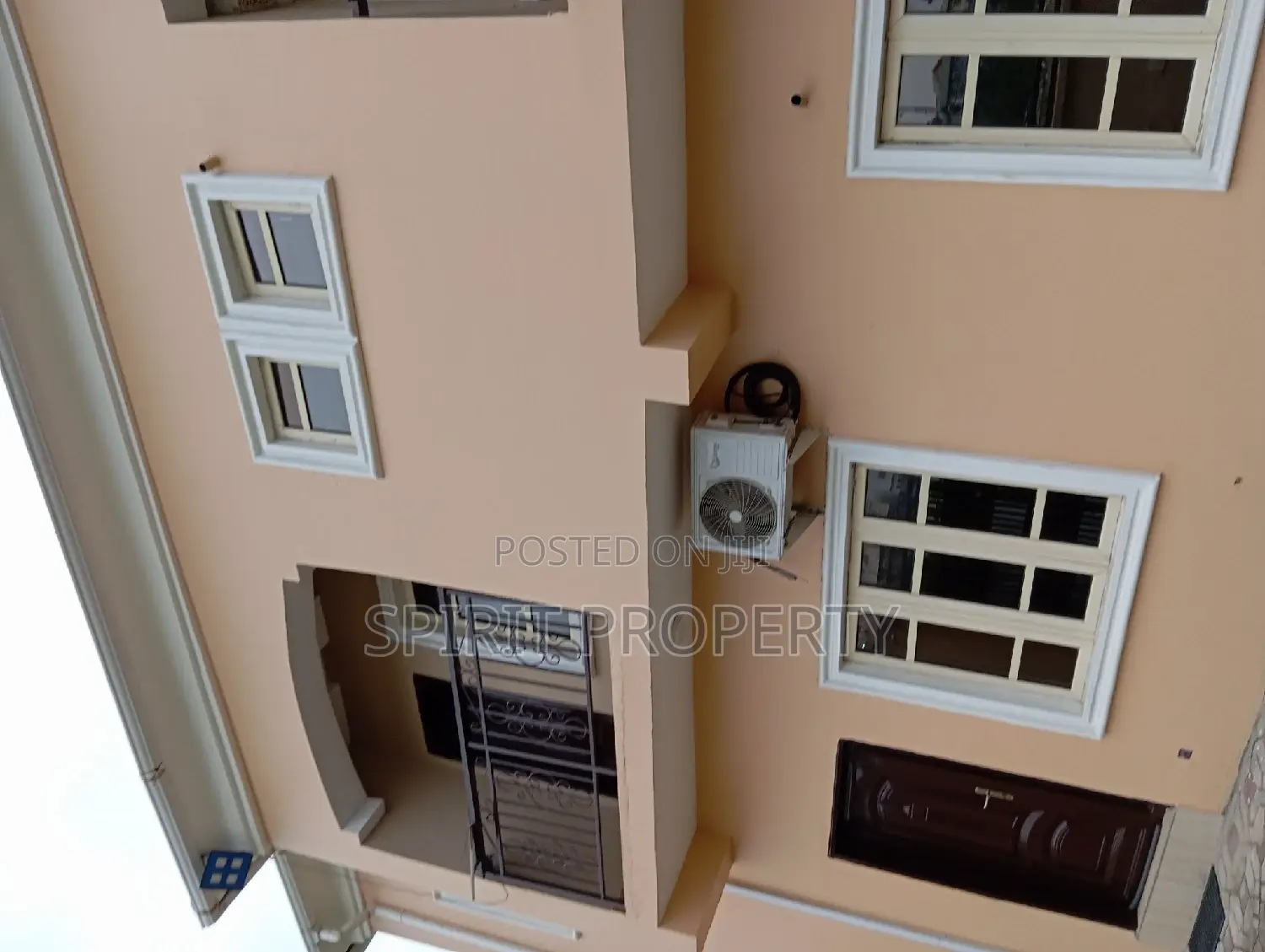 Furnished 4bdrm Duplex in Ogudu Gra for rent