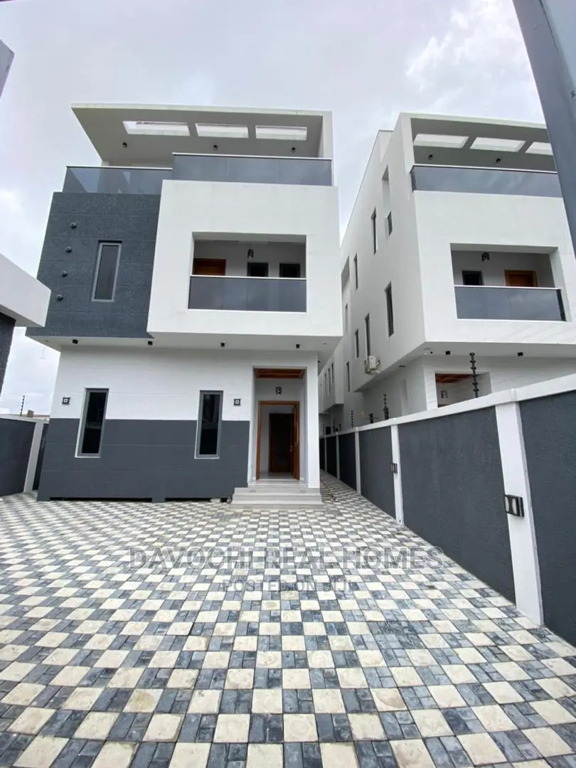 5bdrm Duplex in Ikate-Lekki for sale