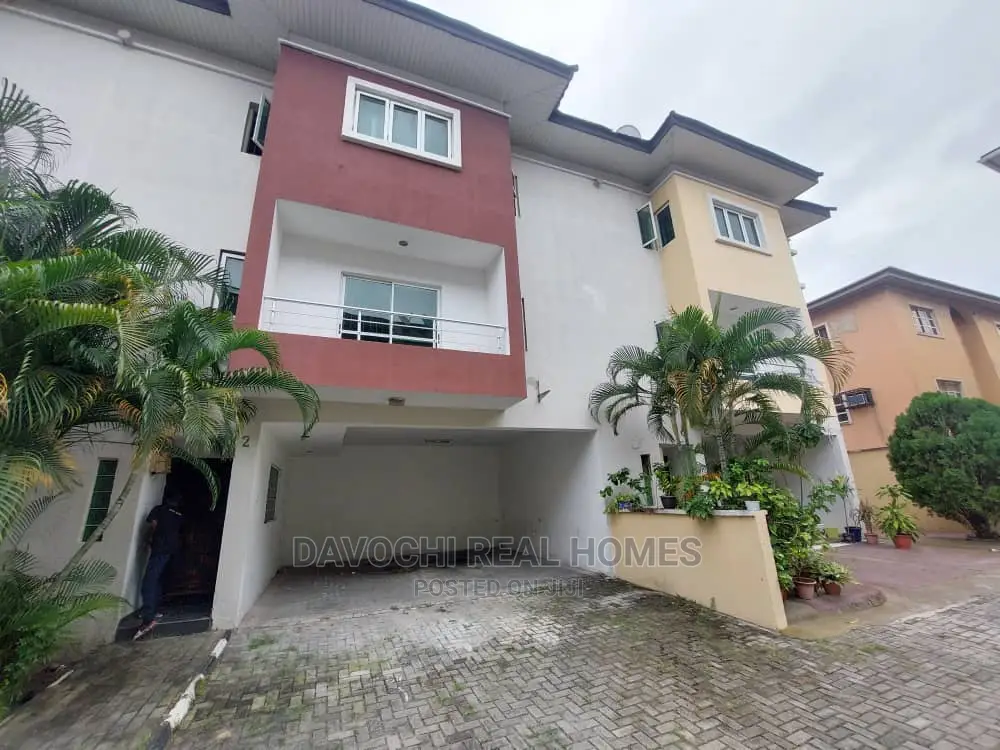 3bdrm Duplex in Immediately After, Lekki for rent