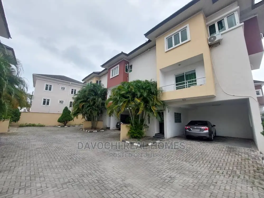 3bdrm Duplex in Immediately After, Lekki for rent