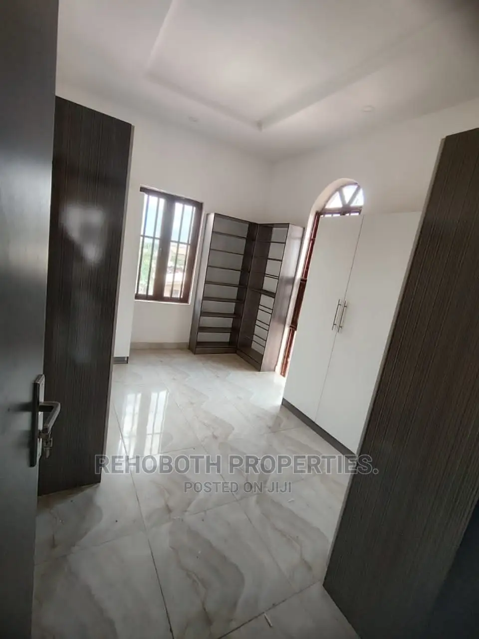 5bdrm Duplex in Back Of Total, Ibadan for rent