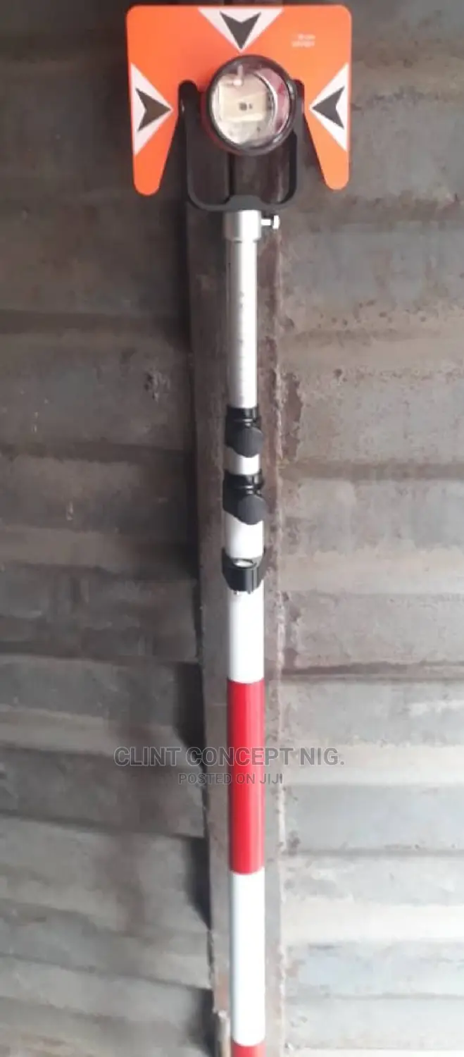 Prism With Tracking Rod
