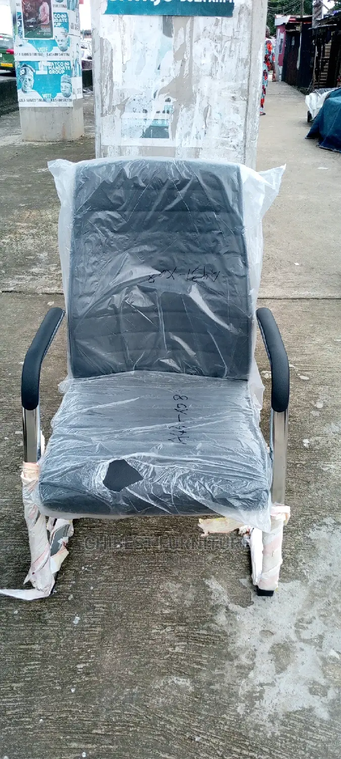 Quality Visitor's Chair