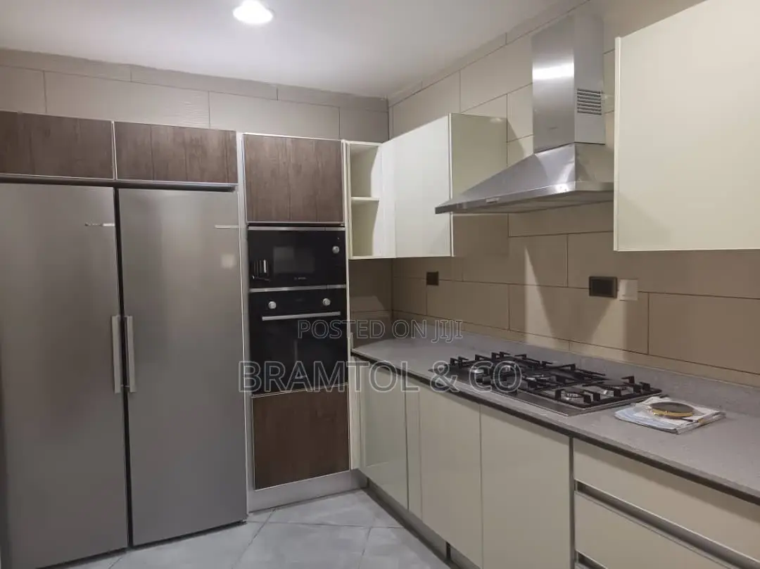 3bdrm Townhouse / Terrace in Plus Bq, Maitama for rent