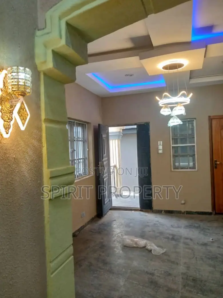 2bdrm Apartment in Shangisha, Magodo for rent