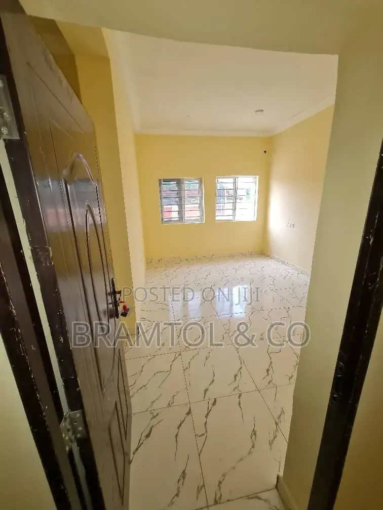 2bdrm Block of Flats in Gaduwa for rent
