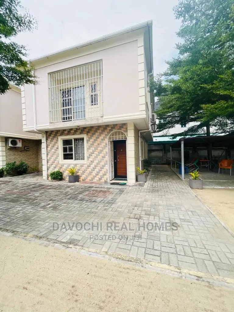 3bdrm Duplex in Ologolo Estate, Lekki for rent