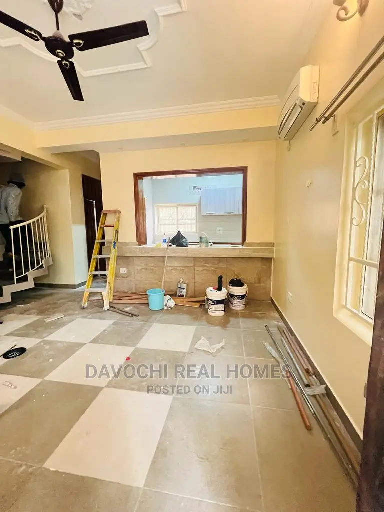 3bdrm Duplex in Ologolo Estate, Lekki for rent