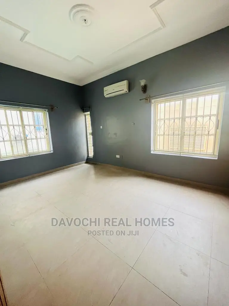 3bdrm Duplex in Ologolo Estate, Lekki for rent