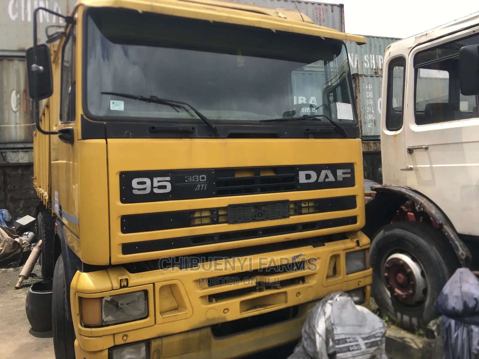Daf-95 380/Ati - Tipper 10 Tyres