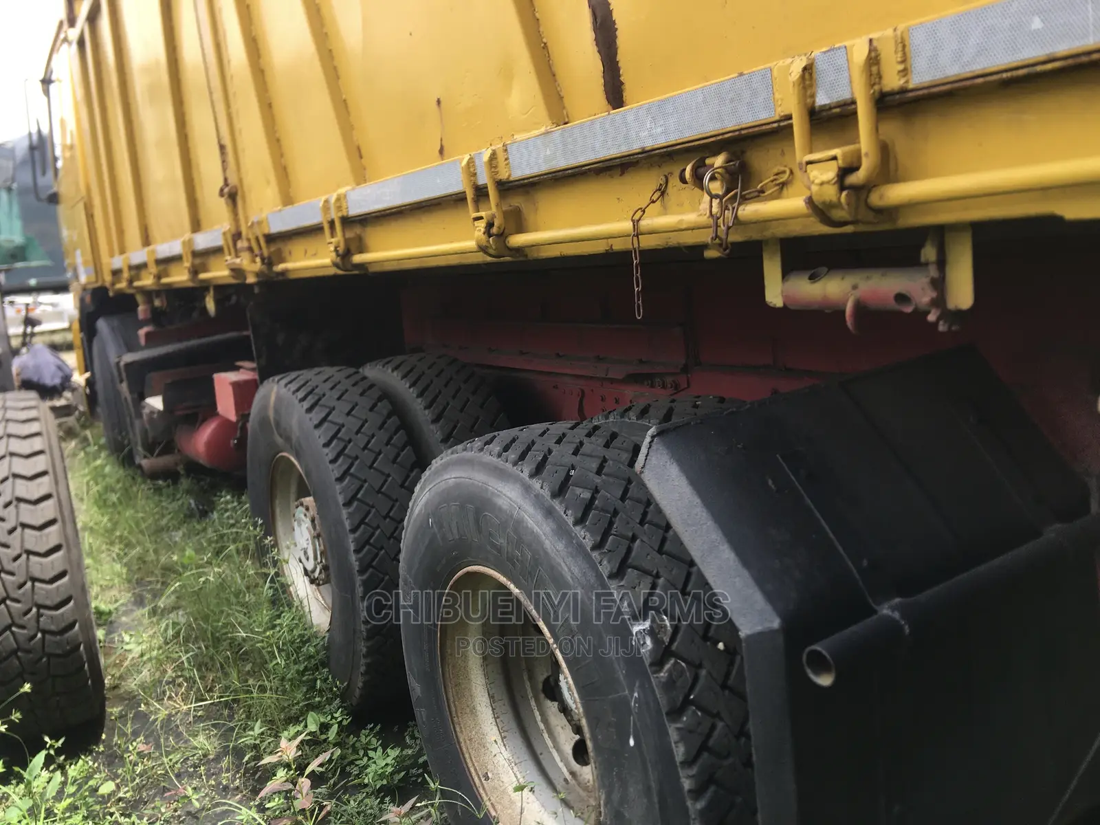Daf-95 380/Ati - Tipper 10 Tyres