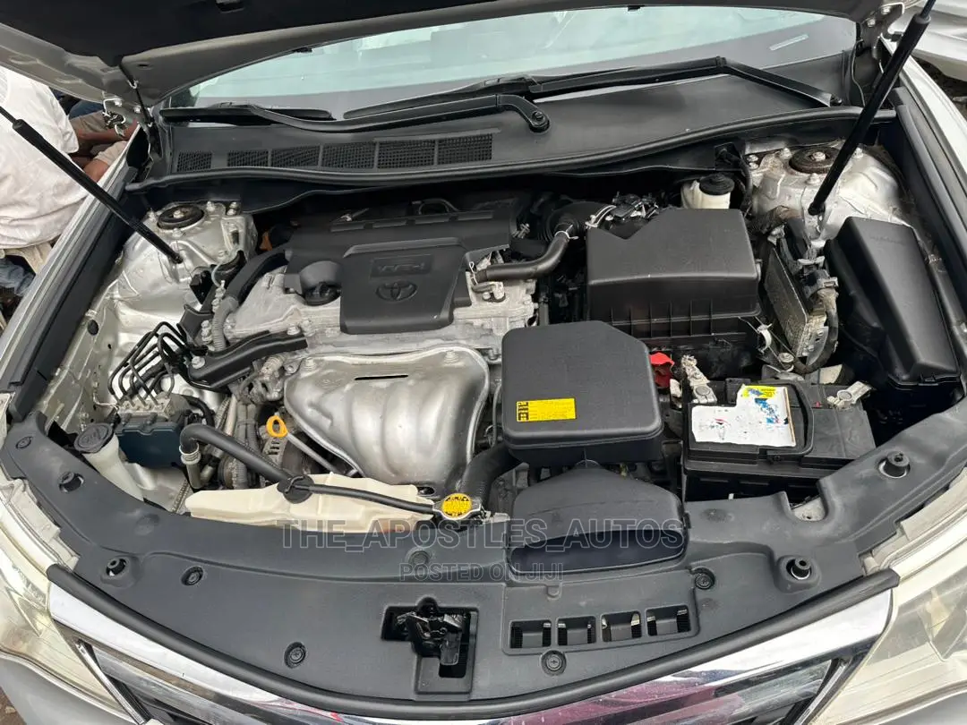 Toyota Camry 2012 Silver