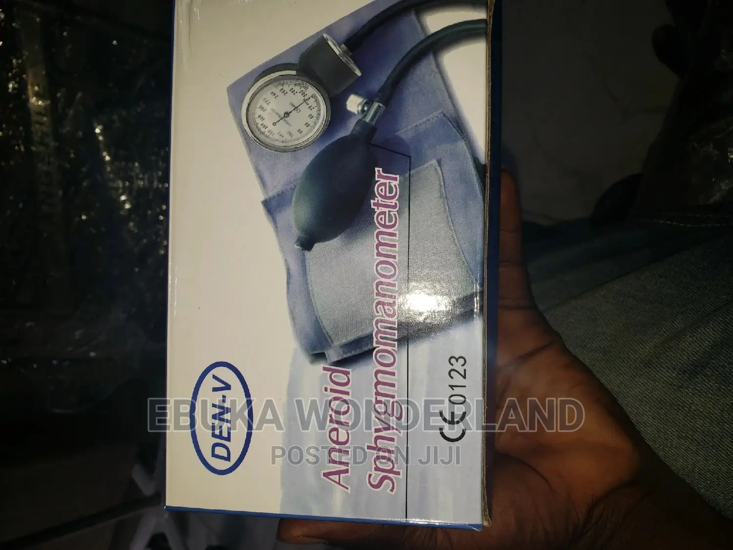 Aneroid Sphygmomanometer