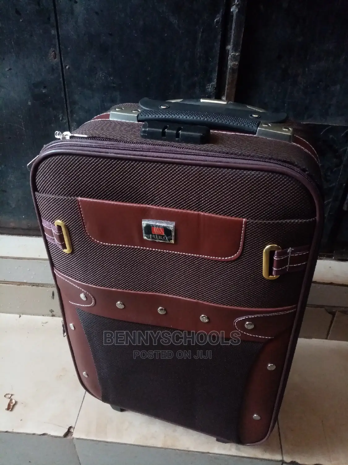Small Lightweight Traveling Luggage Box