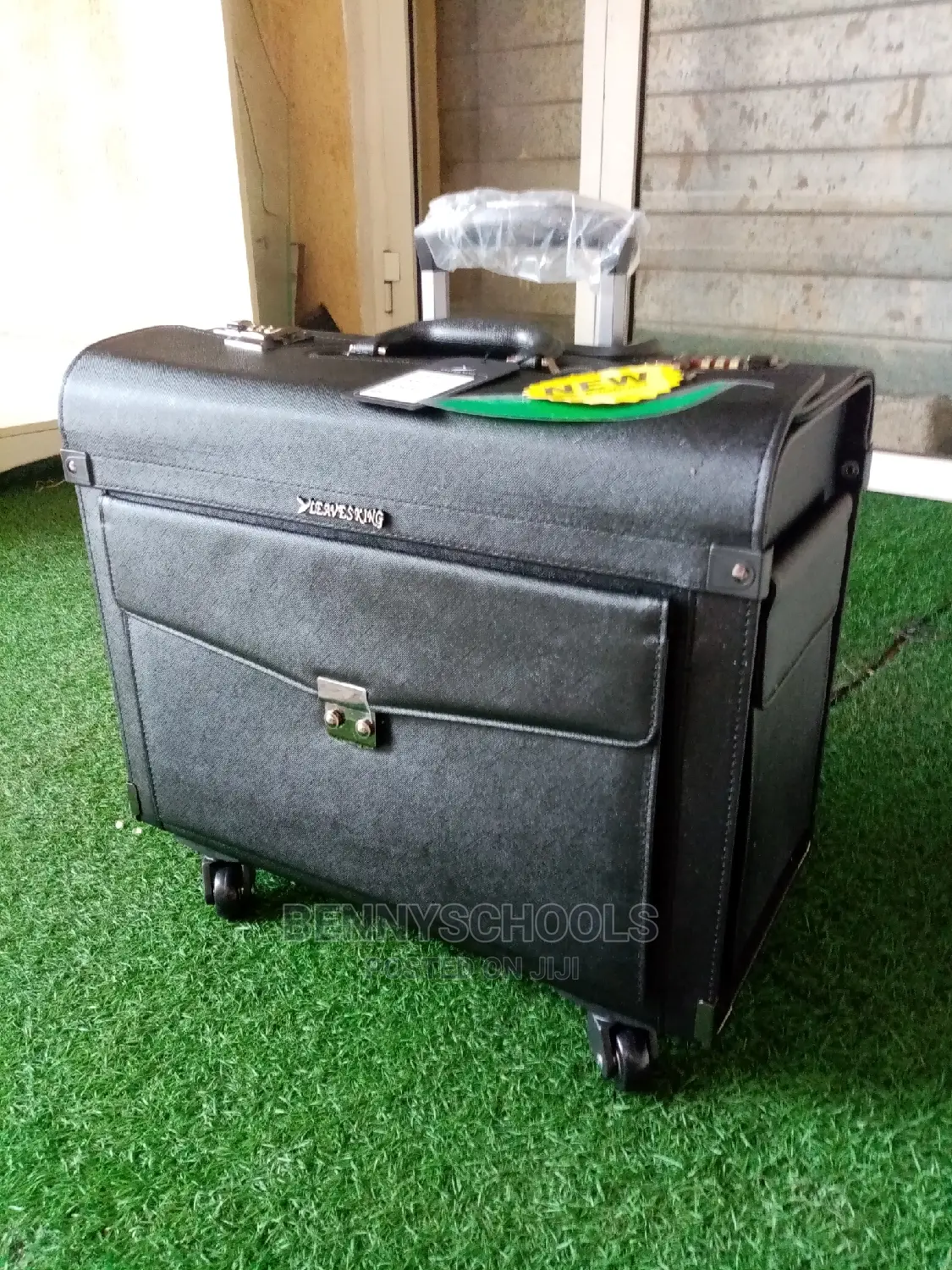 Leaves King Briefcase and Luxury Pilot Case and Box Bag