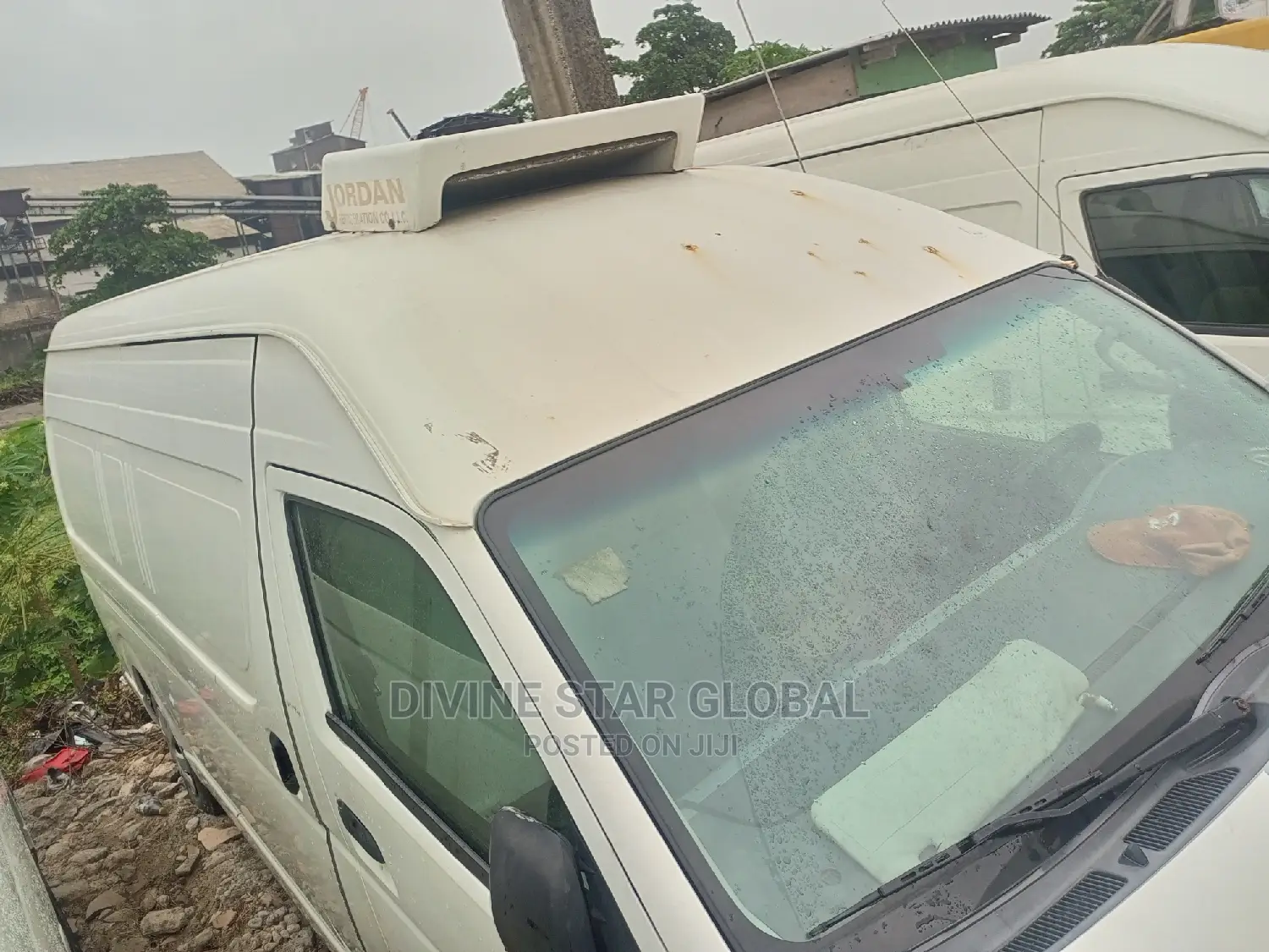 Toyota HiAce 2014 White