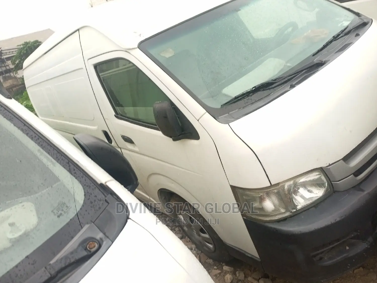 Toyota HiAce 2014 White