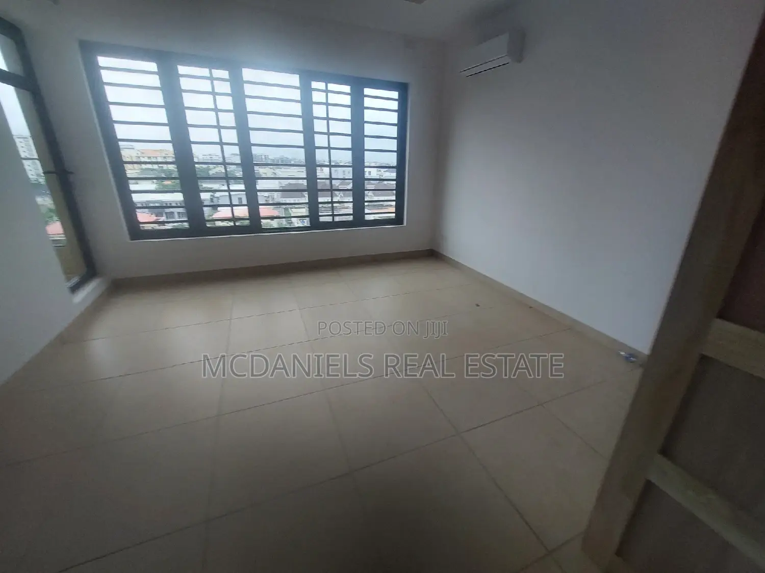 3bdrm Apartment in Oniru Estate, Victoria Island Extension for rent