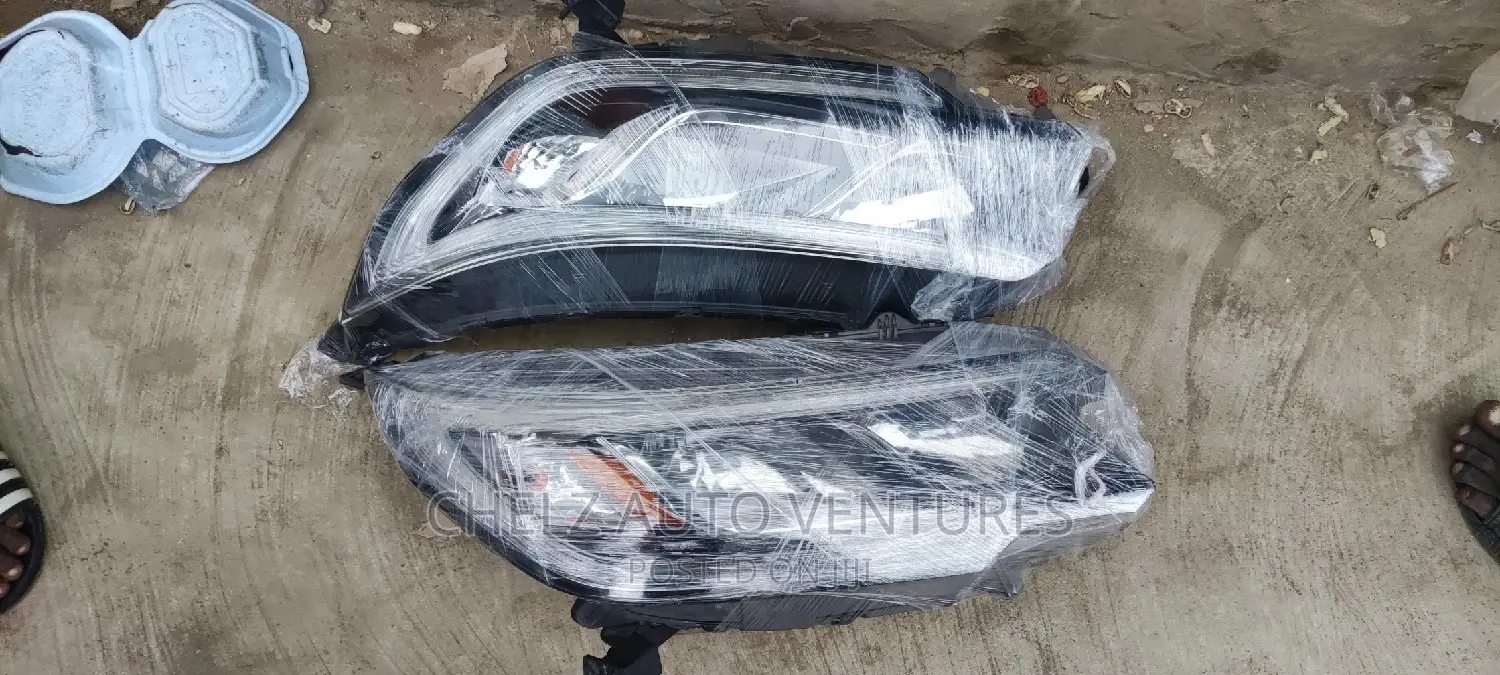 Head Lamps Honda CR-V 2016/2017