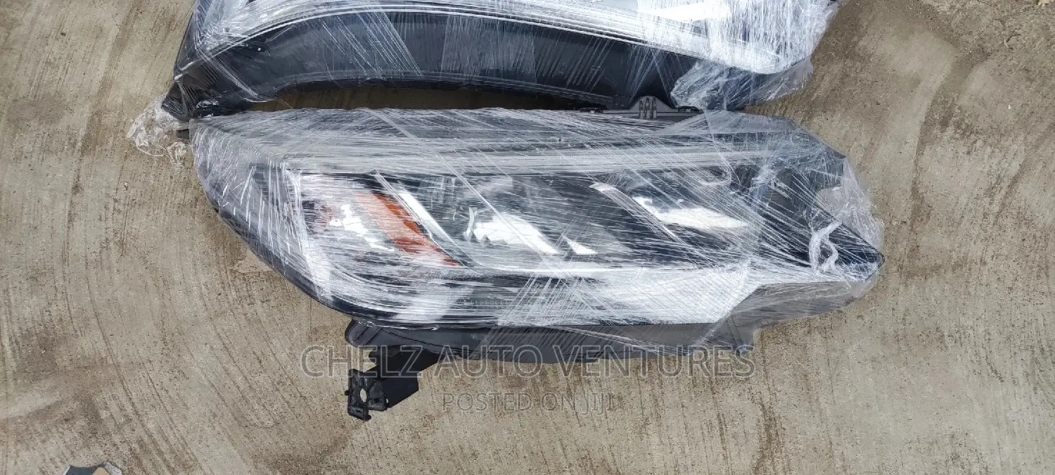 Head Lamps Honda CR-V 2016/2017