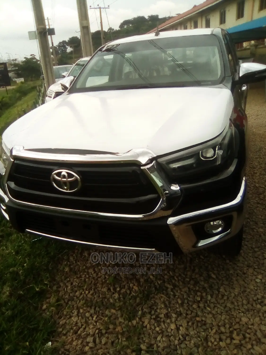 New Toyota Hilux 2021 Black