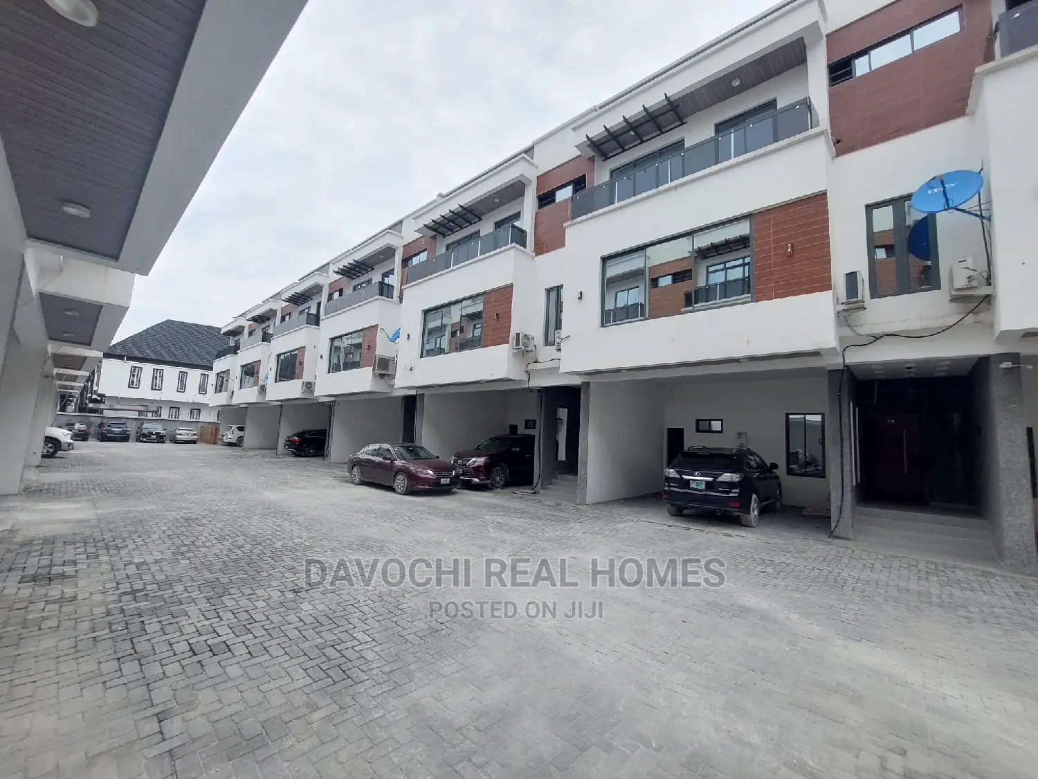 Furnished 4bdrm Duplex in Ologolo Estate, Lekki for sale
