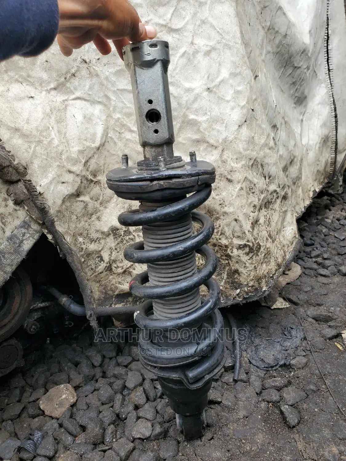 Infiniti Qx56 Qx80 Hydraulic Shock Absorber