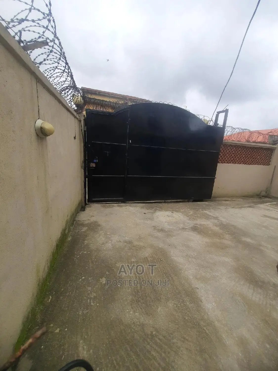 Furnished Studio Apartment in Bariga for rent