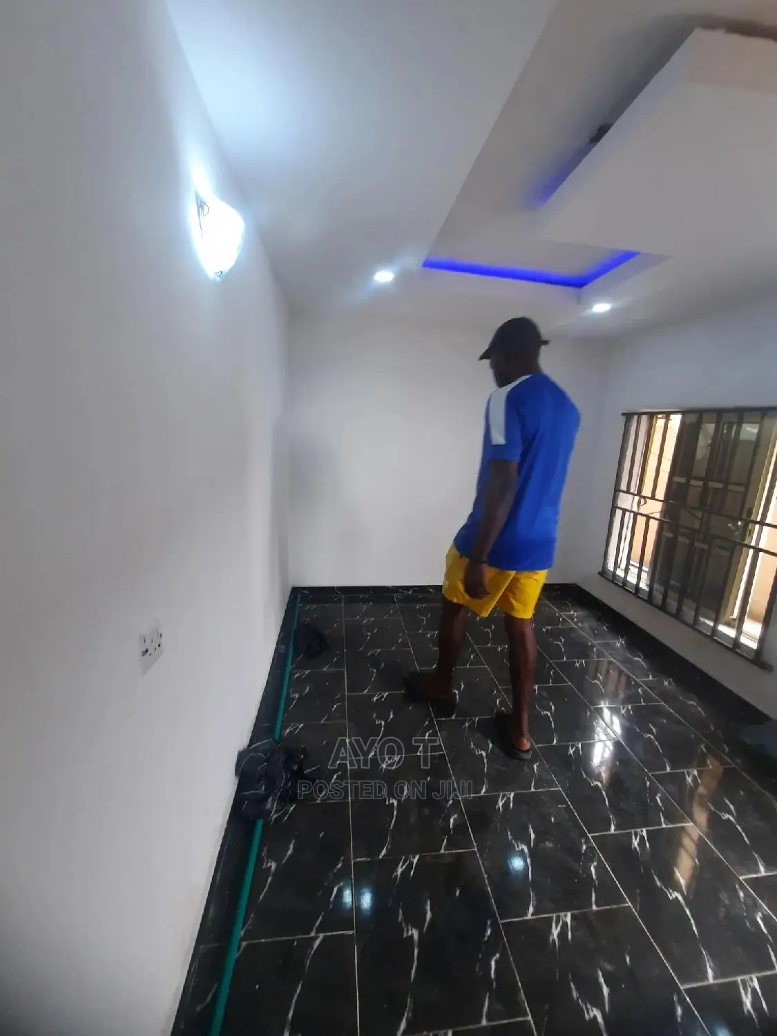 Furnished Studio Apartment in Bariga for rent