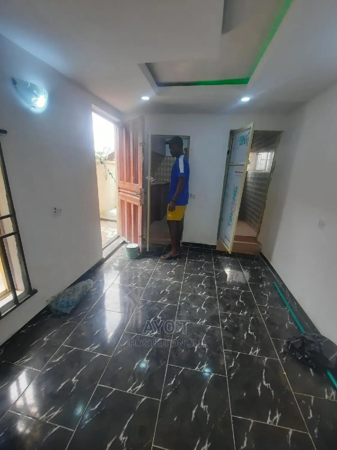 Furnished Studio Apartment in Bariga for rent