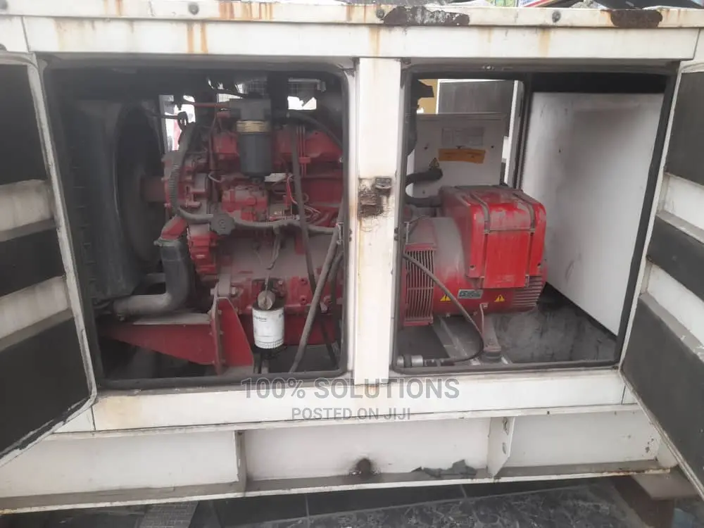 30kva Perkins Engine Soundproof Generator
Hour Run 500 HRS