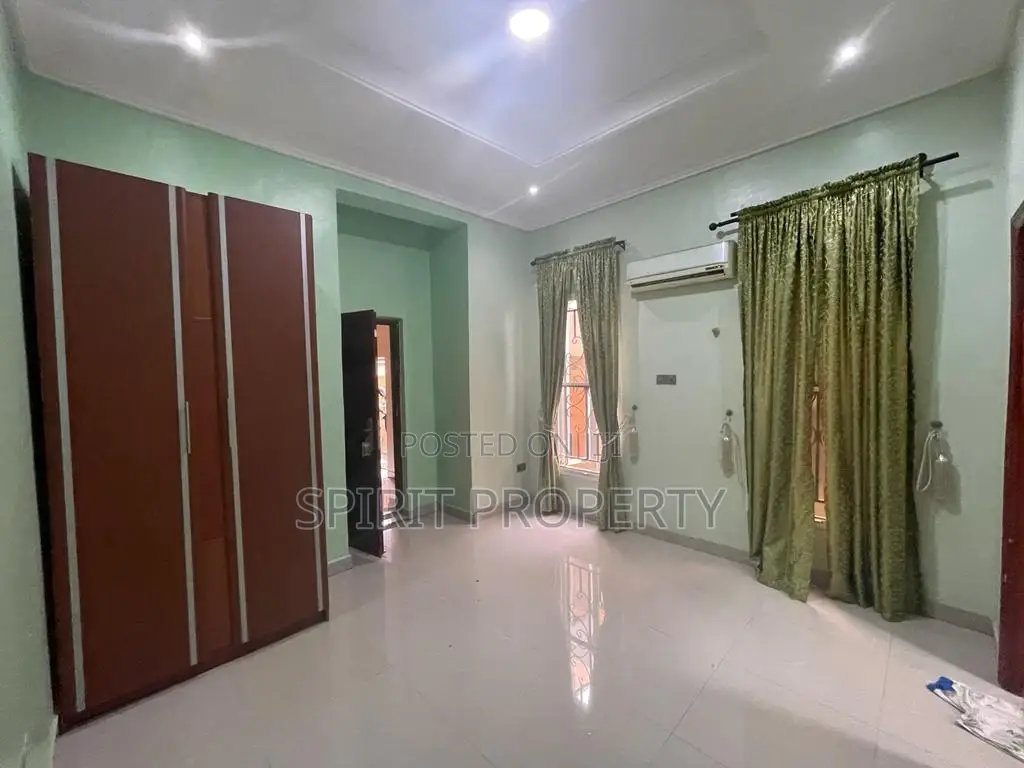 1bdrm Apartment in Magodo for rent