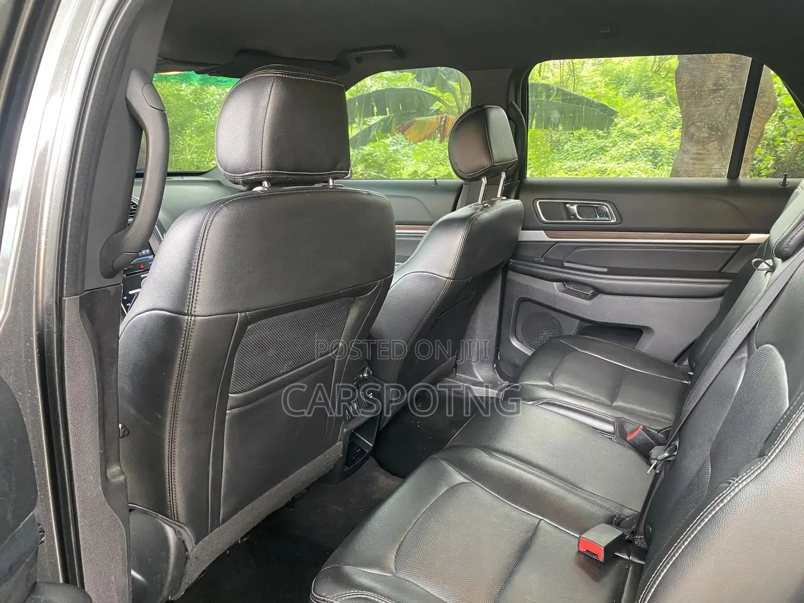Ford Explorer Limited 4dr SUV AWD (3.5L 6cyl 6A) 2016 Gray