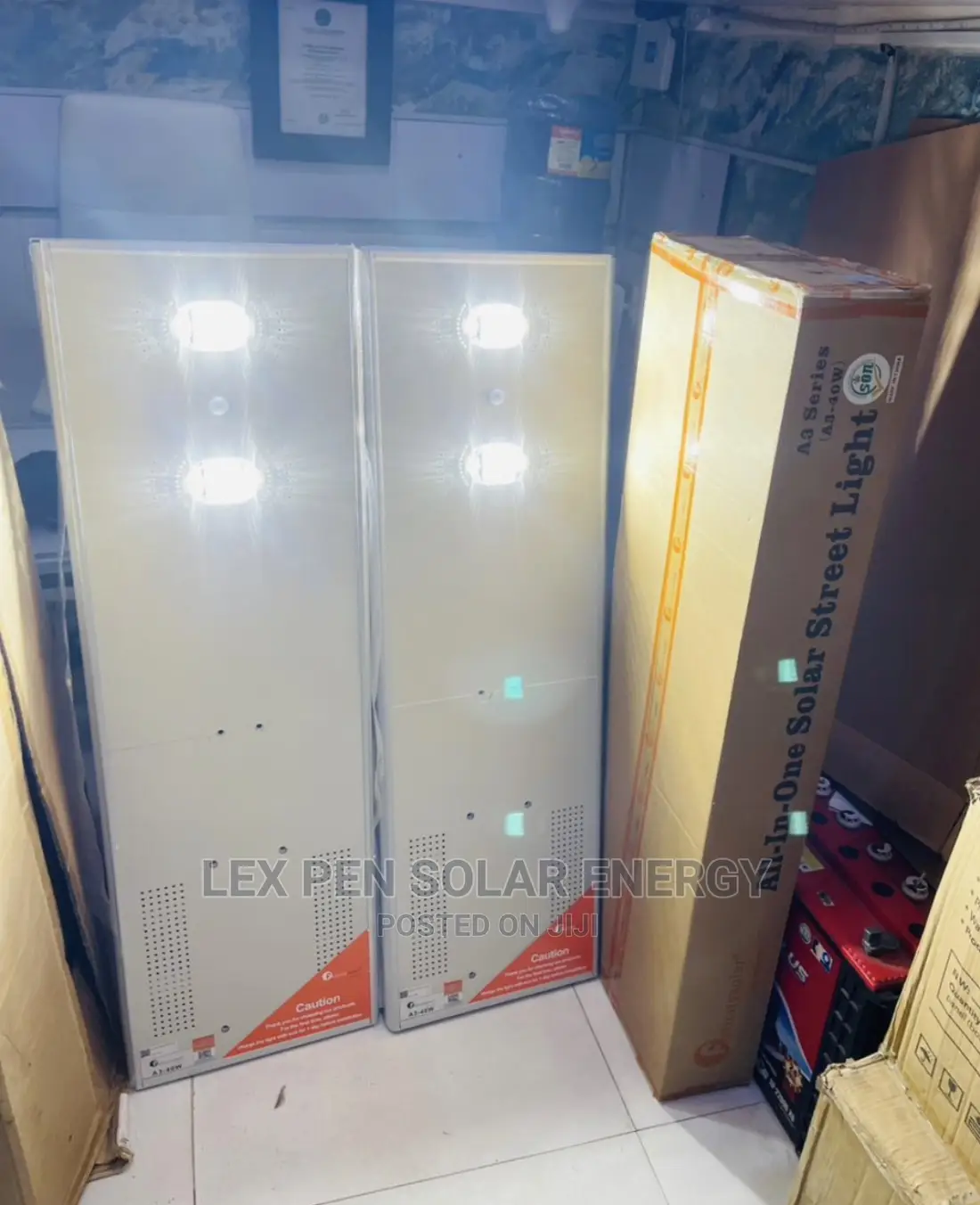 40watt Felicity All in One Solar Street Light Available