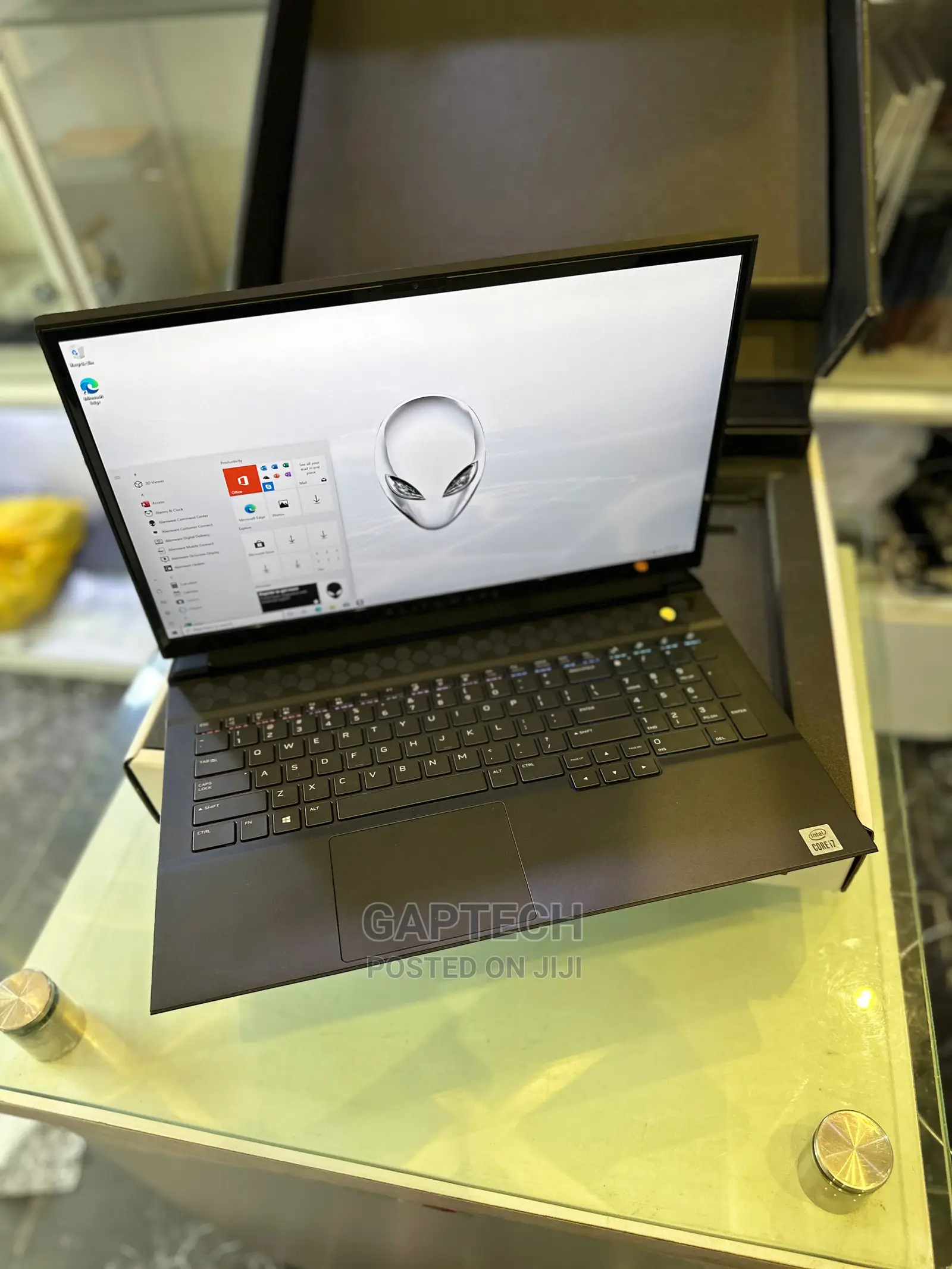 New Laptop Dell Alienware M17 R4 16GB Intel Core I7 SSD 512GB