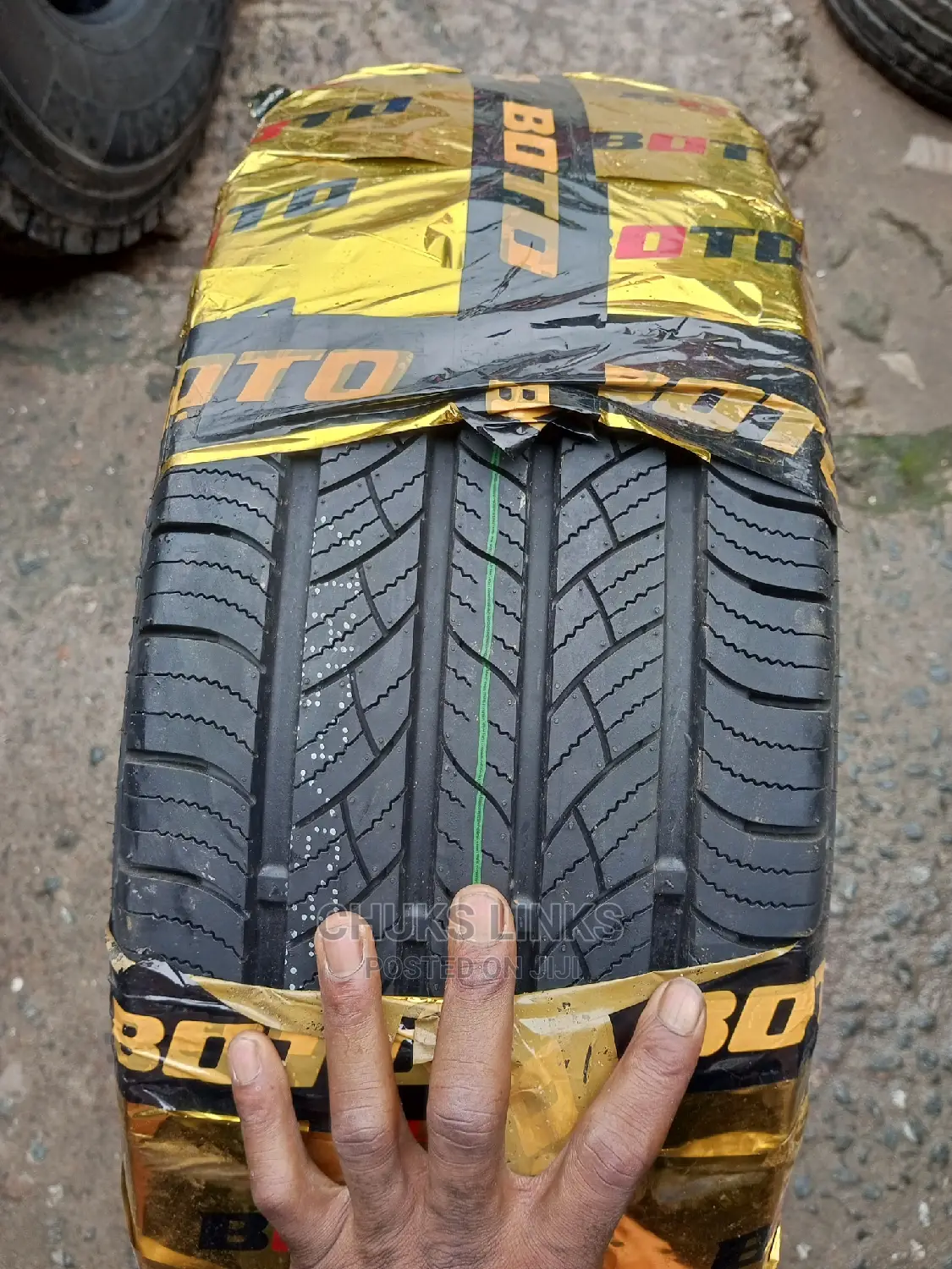 265/65r17 Boto Tire