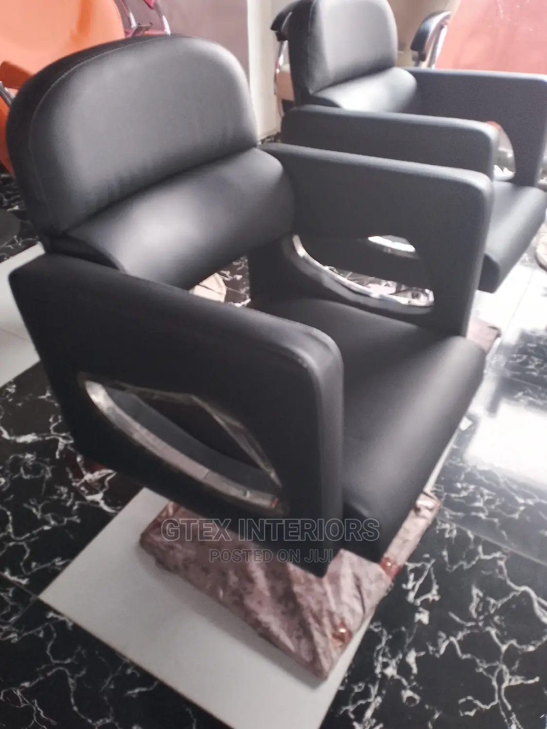 Unisex Salon Chair