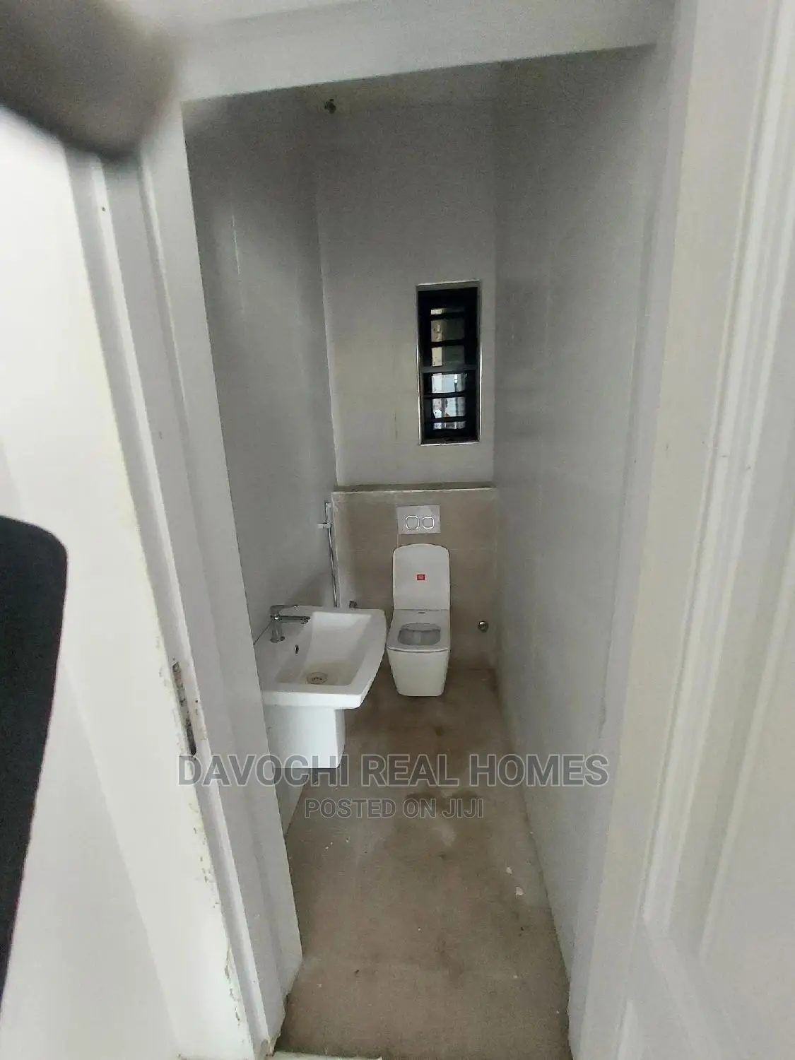 2bdrm Block of Flats in Ologolo Estate, Lekki for sale