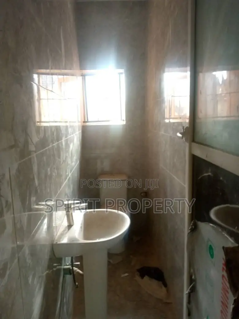 2bdrm Apartment in Magodo for rent