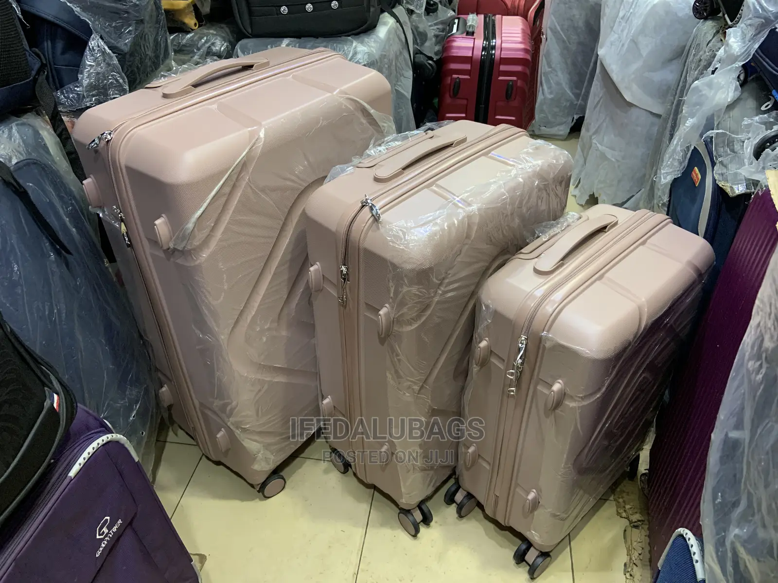 Set of Quality Jumbo Unbreakable Rubber Travel Luggage