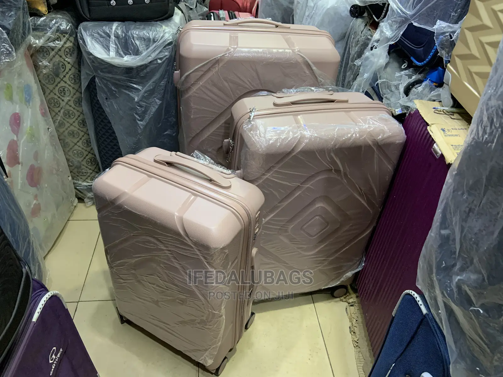 Set of Quality Jumbo Unbreakable Rubber Travel Luggage