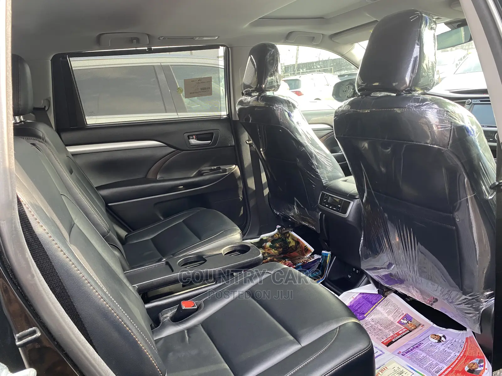 Toyota Highlander XLE 4x4 V6 (3.5L 6cyl 8A) 2018 Matt Black