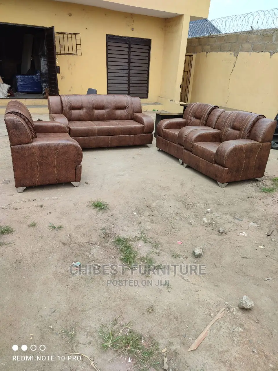 Comfortable Cushion Chairs