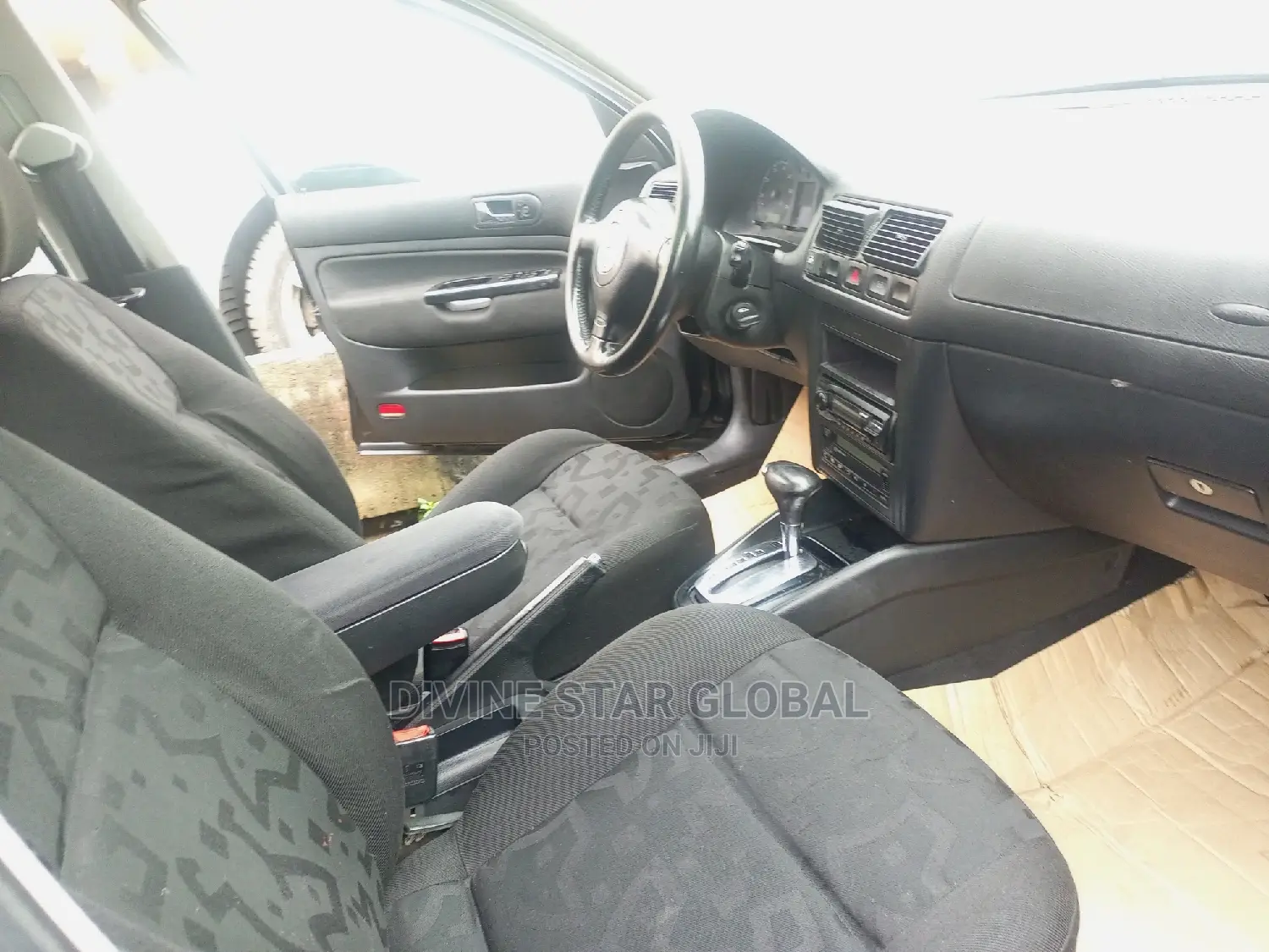 Volkswagen Golf 1.6 Trendline Automatic 2005 Black