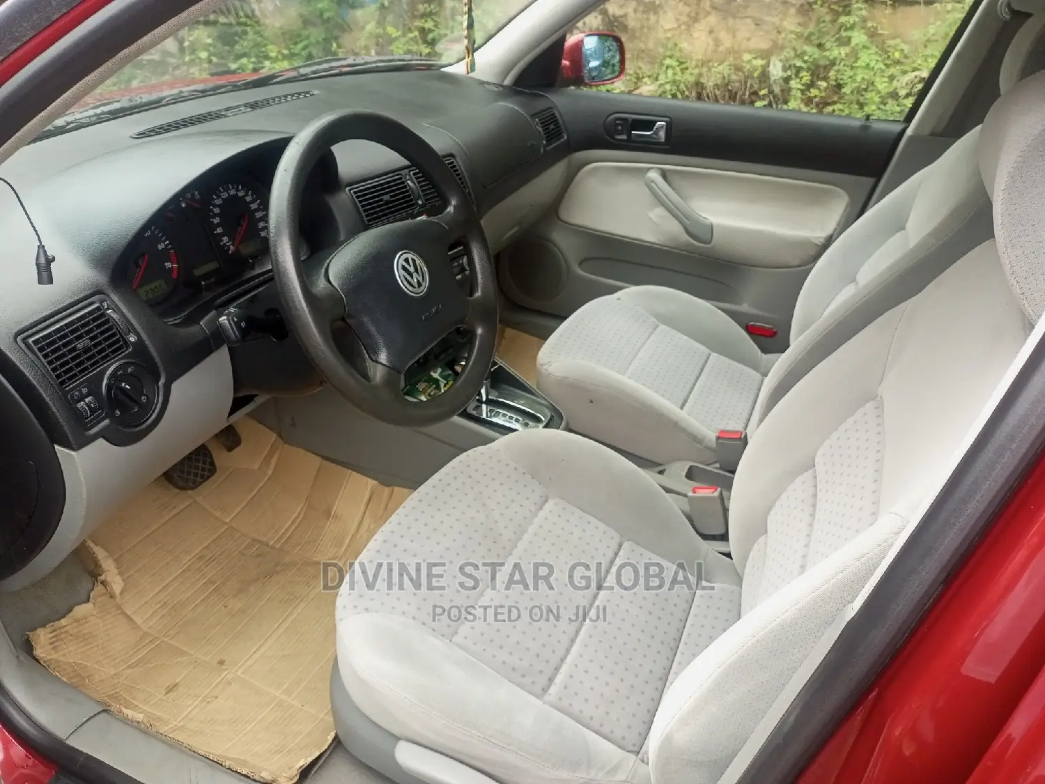 Volkswagen Golf 1.6 2000 Red